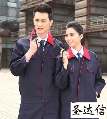 企業(yè)的職業(yè)裝和工作服有什么區(qū)別？T恤衫工作服的面料有什么特點？